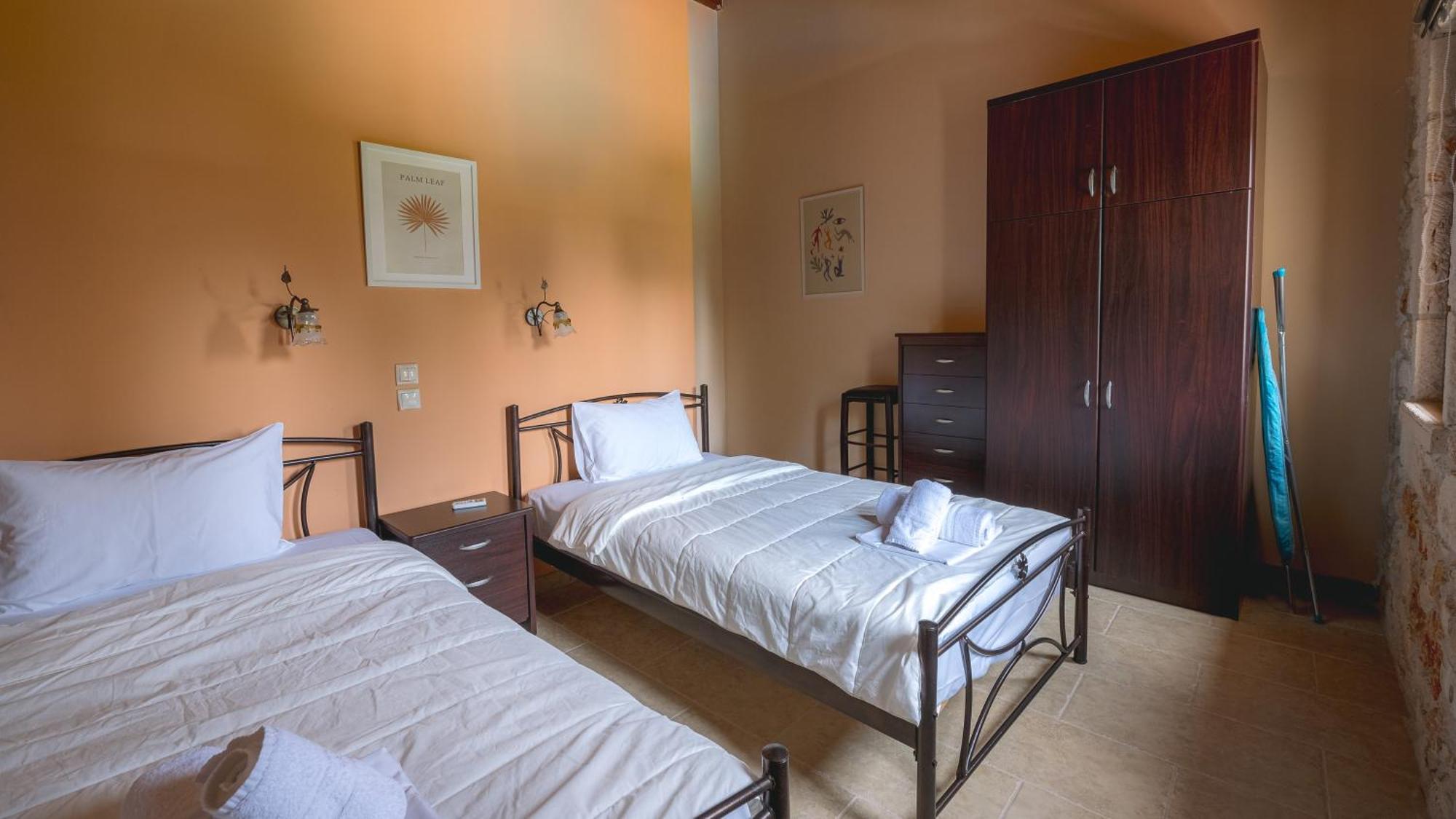 Stone Made Private Pool Villas Kriopigi Room photo